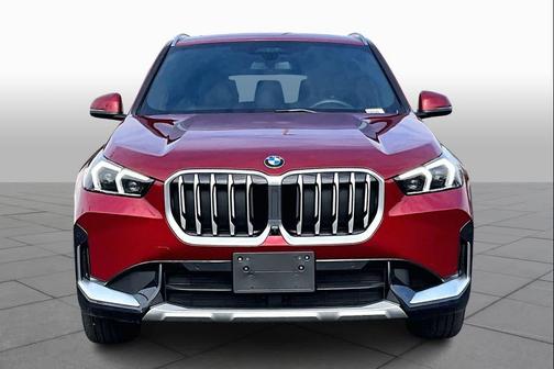 Vegas Red Metallic 2026 BMW X1