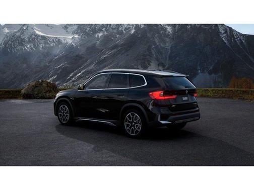 Black Sapphire Metallic 2026 BMW X1 xDrive28i