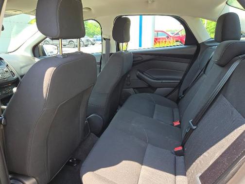 MAGNETIC 2018 Ford Focus S