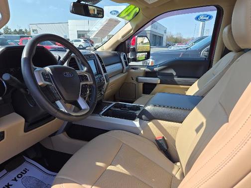 RAPID RED 2020 Ford F-350 LARIAT SUPER DUTY