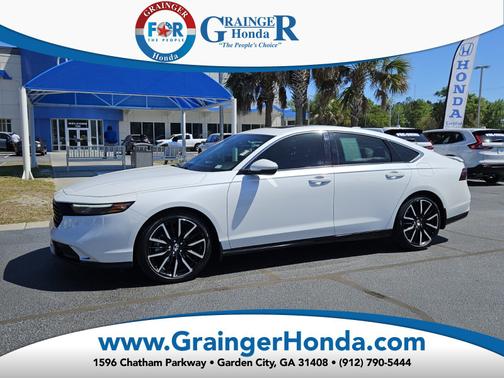 Platinum White Pearl 2023 Honda Accord Hybrid