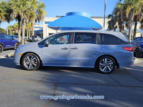 2023 Honda Odyssey 