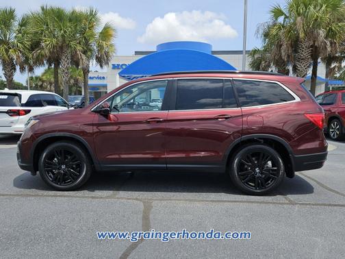 Deep Scarlet Pearl 2022 Honda Pilot