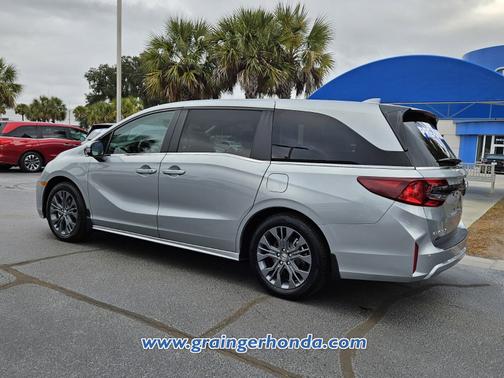 2025 Honda Odyssey 