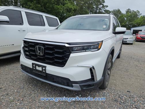 Platinum White Pearl 2023 Honda Pilot