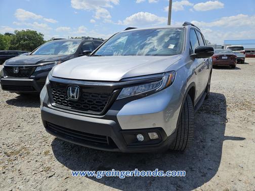 Lunar Silver Metallic 2021 Honda Passport