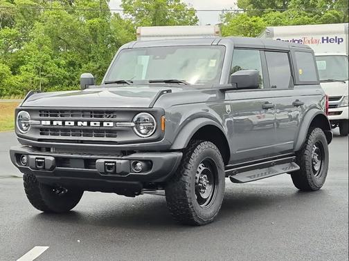 Carbonized Gray Metallic 2026 Ford Bronco Big Bend
