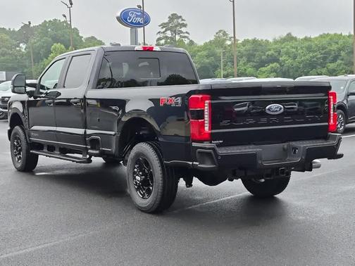 AGATE BLACK 2026 Ford F-350 XL