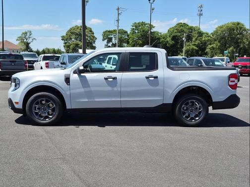 SPACE WHITE METALLIC 2026 Ford Maverick XLT