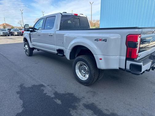 2026 Ford F-450 Platinum