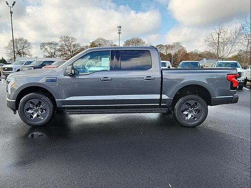 2025 Ford F-150 Lightning Flash