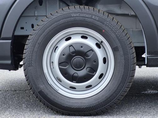 OXFORD WHITE 2026 Ford Transit-350 Base