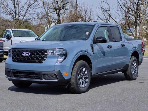 Azure Gray Metallic Tri-Coat 2026 Ford Maverick XLT