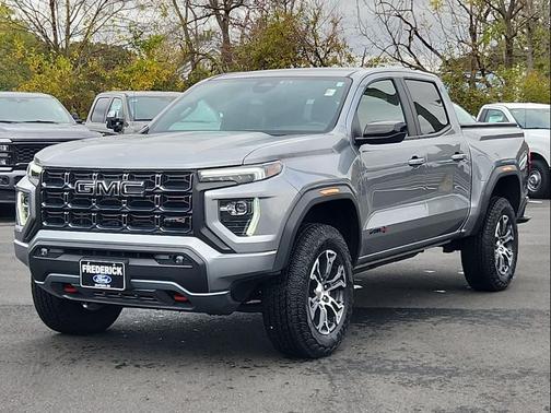 2023 GMC Canyon AT4