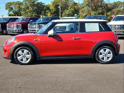 2017 MINI Hardtop Cooper