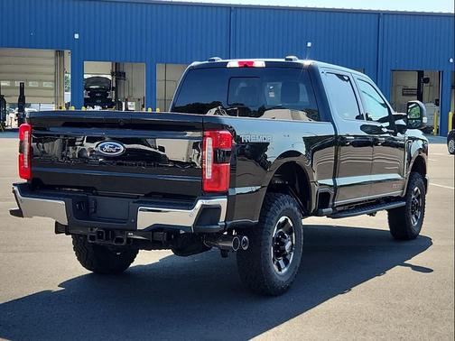 2026 Ford F-350 Lariat