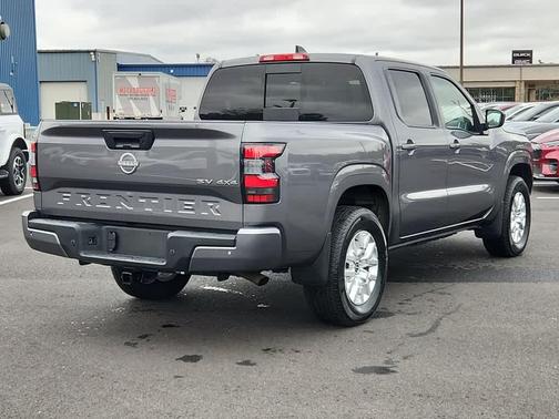 2023 Nissan Frontier SV