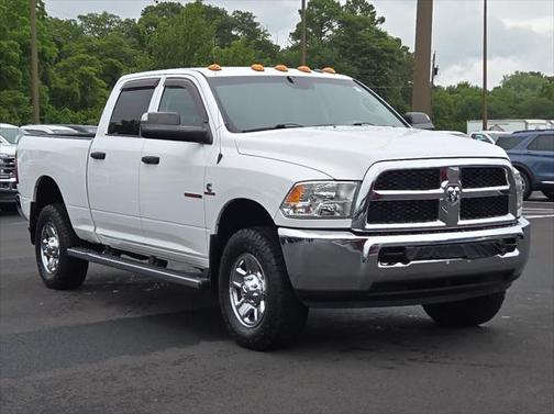 2017 RAM 2500 Tradesman Crew Cab 4x4 6'4' Box