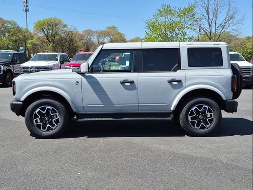 AVALANCHE GRAY 2026 Ford Bronco Outer Banks