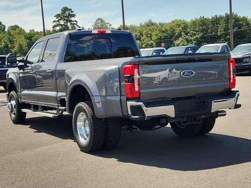 2026 Ford F-350 XLT