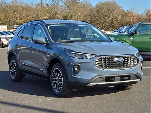 2026 Ford Escape PHEV Base