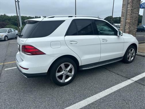 2016 Mercedes-Benz GLE-Class GLE 300d 4MATIC