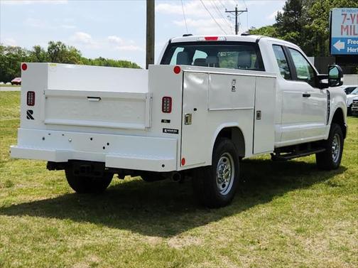 2025 Ford F-250 XL