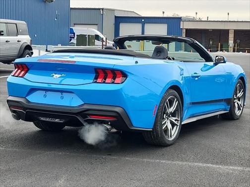 2025 Ford Mustang EcoBoost