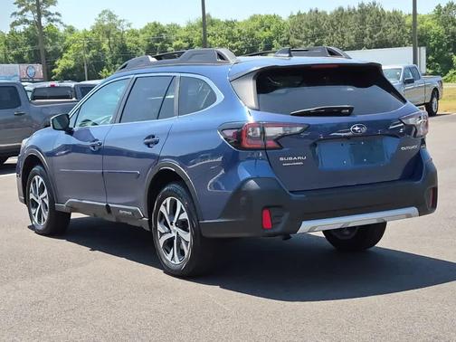 Abyss Blue Pearl 2022 Subaru Outback Limited