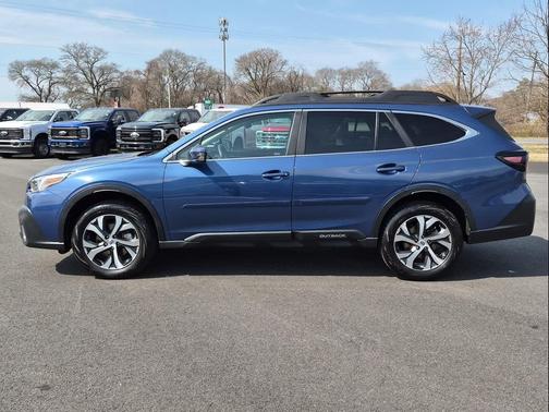 Abyss Blue Pearl 2022 Subaru Outback Limited