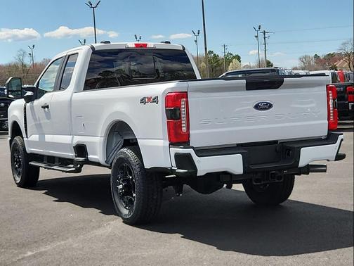 2025 Ford F-250 XL