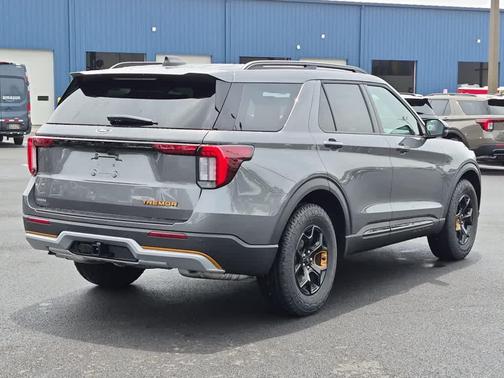 CARBONIZED GRAY METALLIC 2026 Ford Explorer Tremor