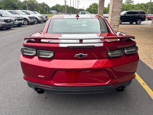 Wild Cherry Tintcoat 2022 Chevrolet Camaro 1SS