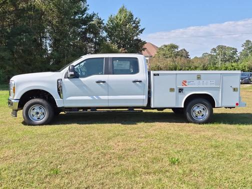 Oxford White 2026 Ford F-250 XL