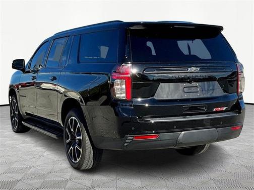 2024 Chevrolet Suburban RST