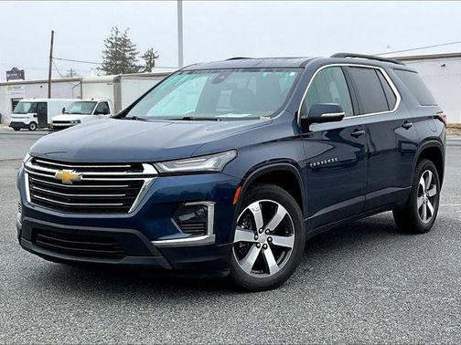 Northsky Blue Metallic 2022 Chevrolet Traverse LT Leather