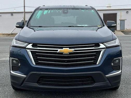 Northsky Blue Metallic 2022 Chevrolet Traverse LT Leather