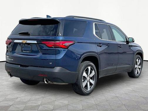 Blue Metallic 2022 Chevrolet Traverse LT Leather