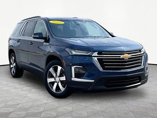 2022 Chevrolet Traverse LT Leather