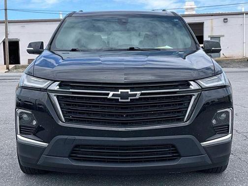 Black 2023 Chevrolet Traverse LT Leather