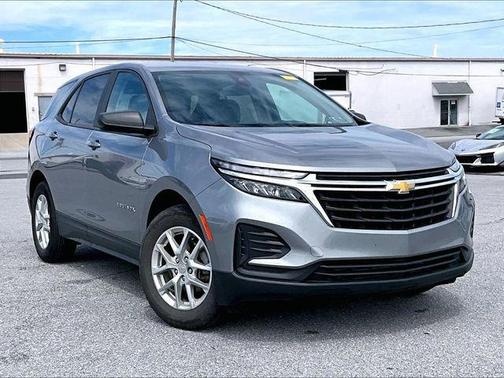 Gray 2023 Chevrolet Equinox LS