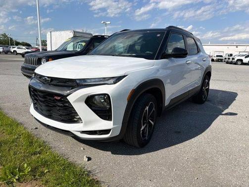 White 2023 Chevrolet Trailblazer RS