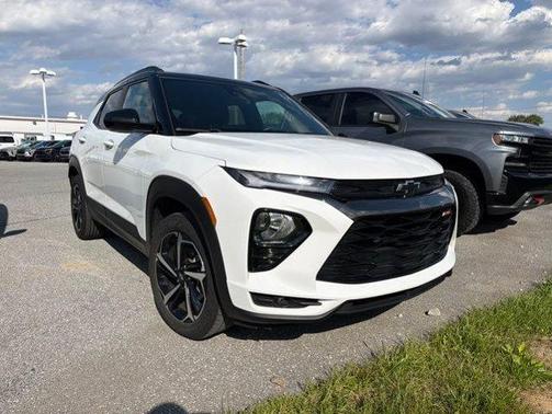 White 2023 Chevrolet Trailblazer RS