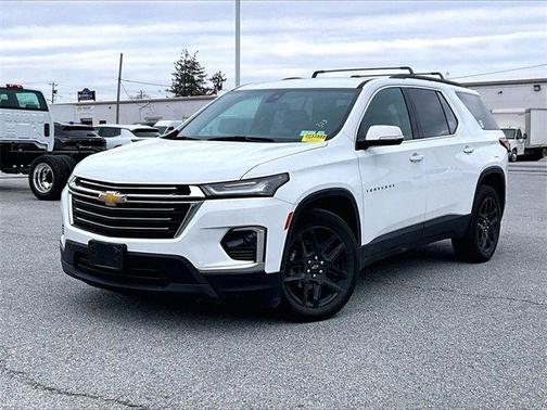 2023 Chevrolet Traverse LT Leather