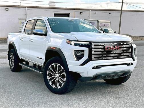 2023 GMC Canyon Denali