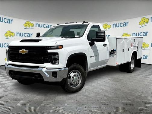 2025 Chevrolet Silverado 3500 WT
