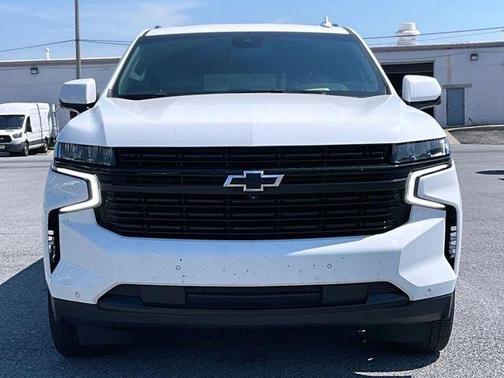White 2024 Chevrolet Suburban RST