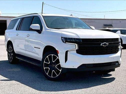 White 2024 Chevrolet Suburban RST