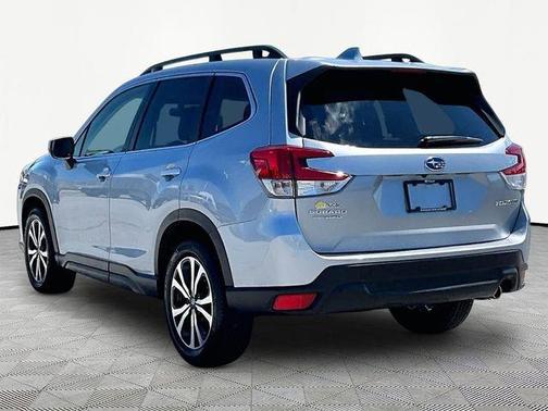 Ice Silver Metallic 2023 Subaru Forester Limited