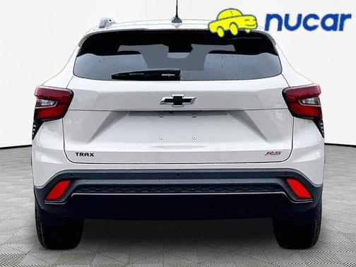 Tan 2026 Chevrolet Trax 2RS